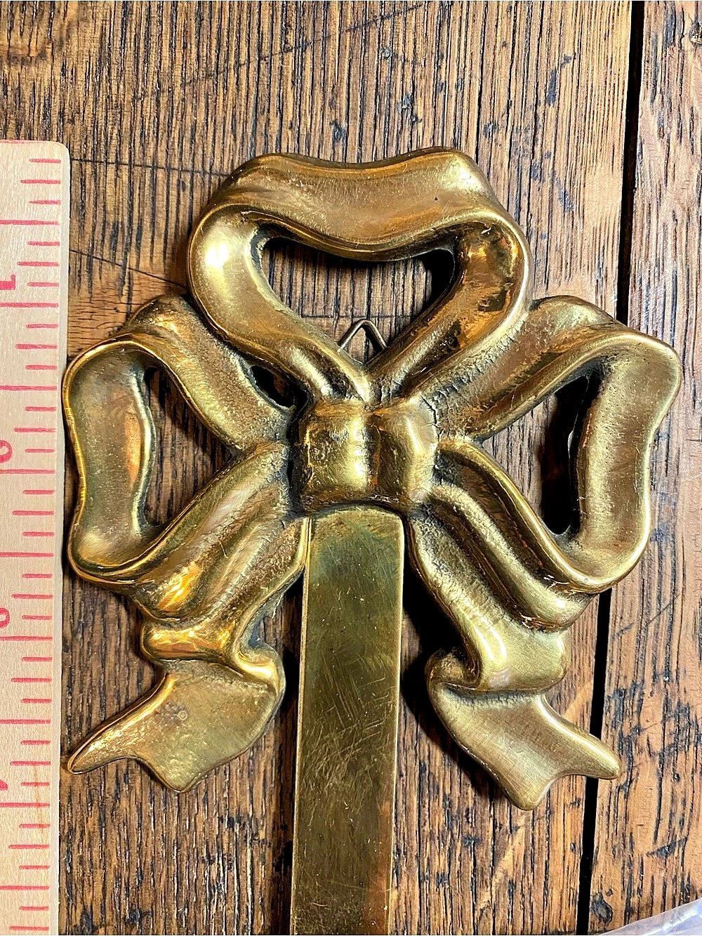 Solid Brass Bow Plate Hanger Decor NWT